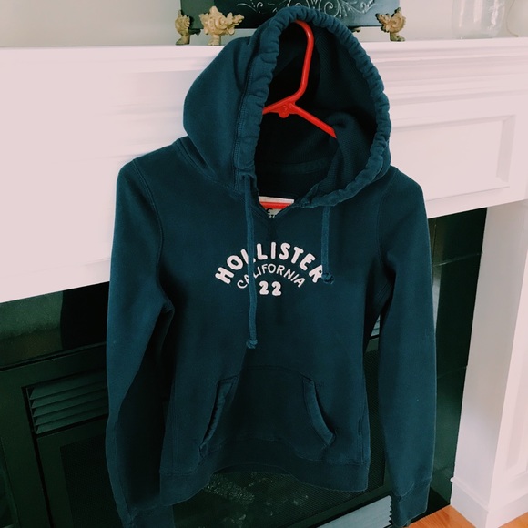 Hollister Tops - Navy Blue Hollister Sweatshirt - Size Medium